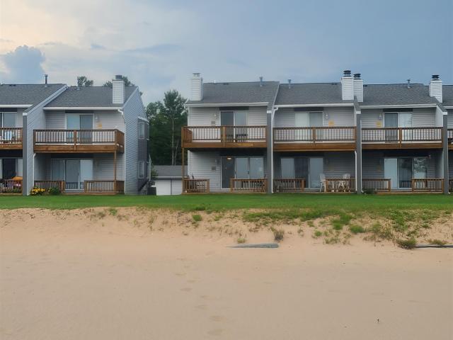 Condo for sale in Oscoda