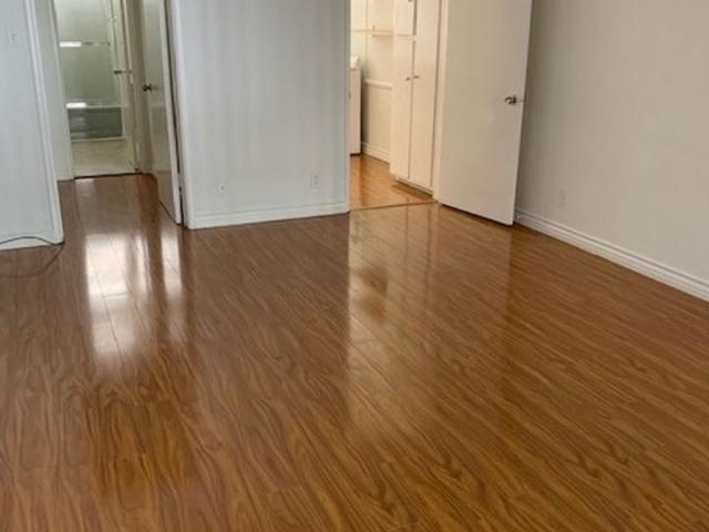Apartment for rent in Canoga Park, California