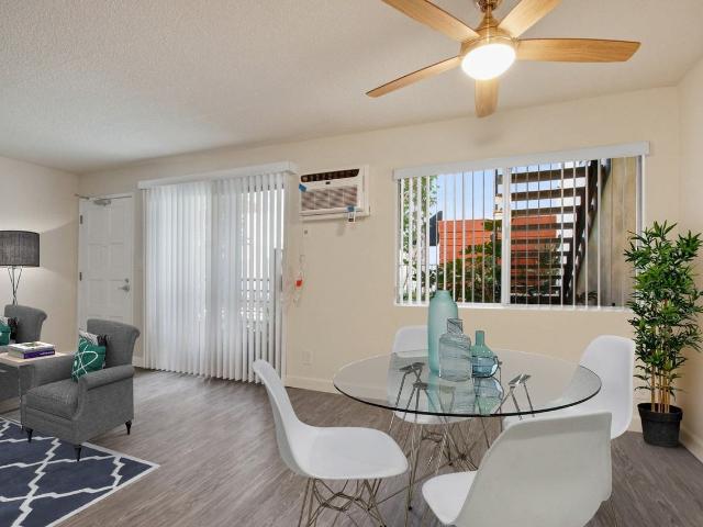 Apartment for rent in Canoga Park, California