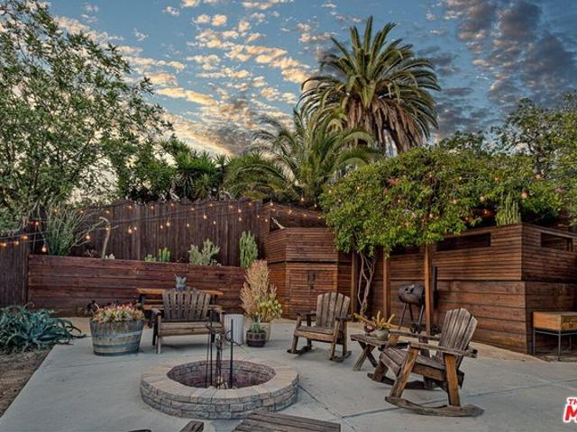 House for sale in Rose Hill, Los Angeles