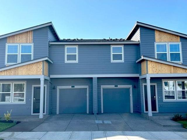Townhouse for sale in Oregonia