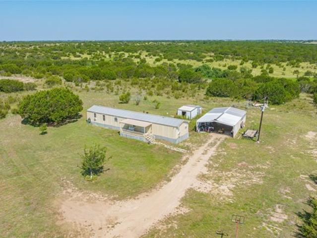 House for sale in Hamilton, Texas