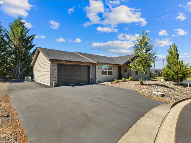 House for sale in Oregonia