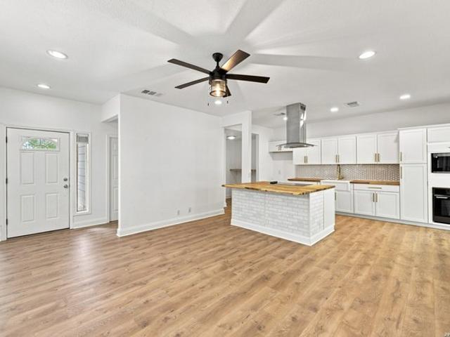 House for sale in Leesville, Texas