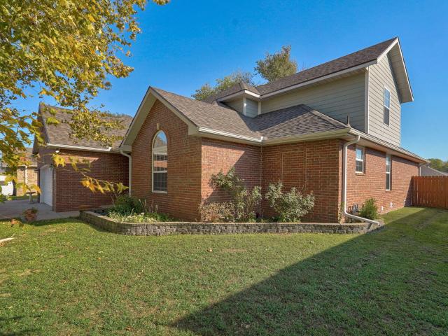 House for sale in White Oaks, Republic