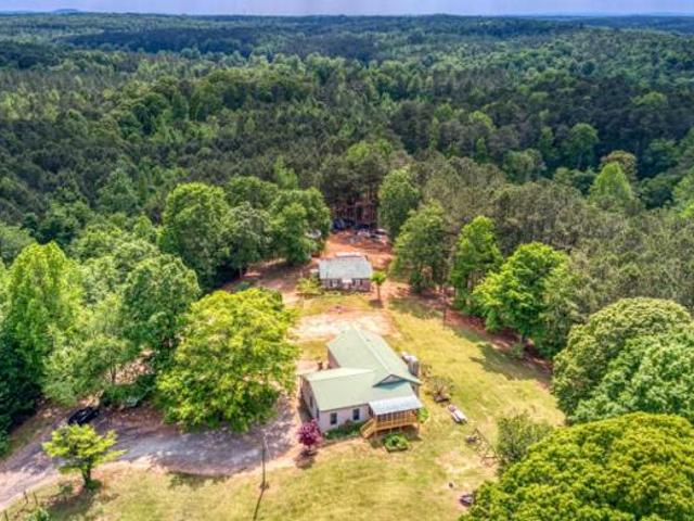 House for sale in Haralson, Georgia
