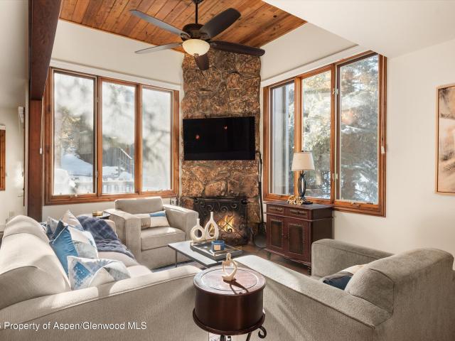 Townhouse for sale in Snowmass Village, Colorado