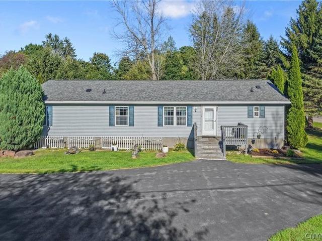 House for sale in Town of Mexico, Oswego County