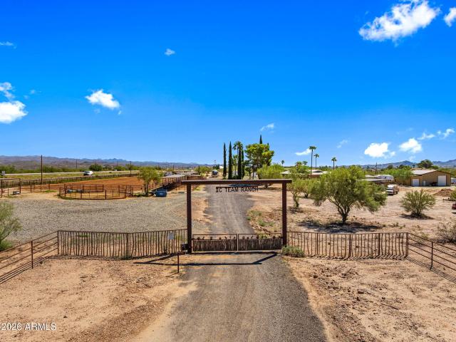 House for sale in Wickenburg, Yavapai County