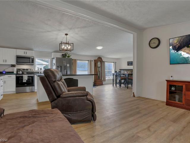 House for sale in Cannelville, Roseville
