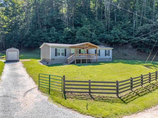 House for sale in Rousseau, Kentucky