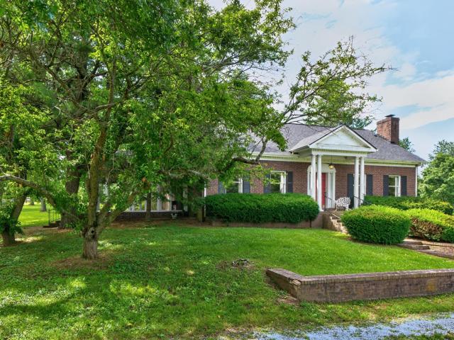 House for sale in Versailles, Kentucky
