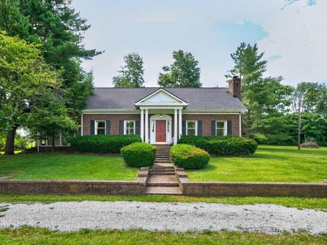 House for sale in Versailles, Kentucky