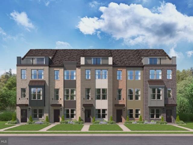 Townhouse for sale in Virginia