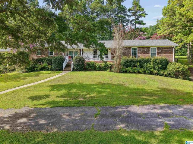 House for sale in Columbiana, Alabama