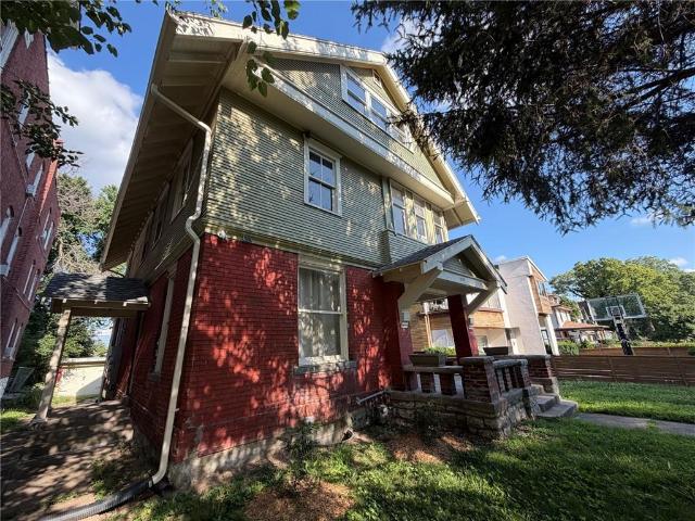 House for sale in Kansas City, Missouri