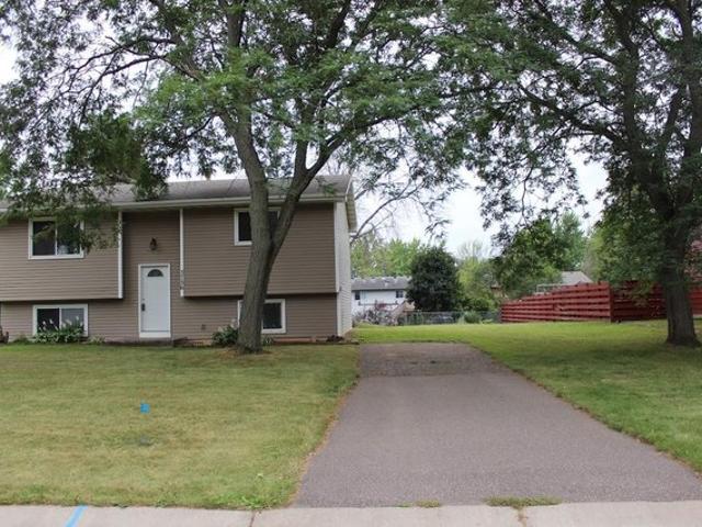 House for sale in Saint Francis, Minnesota