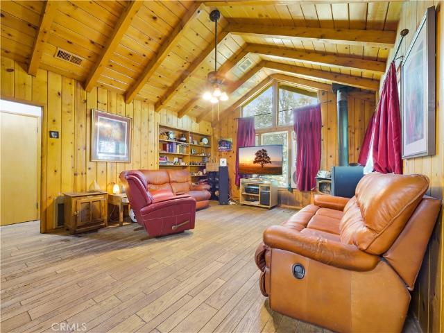 Property for sale in Angelus Oaks, California