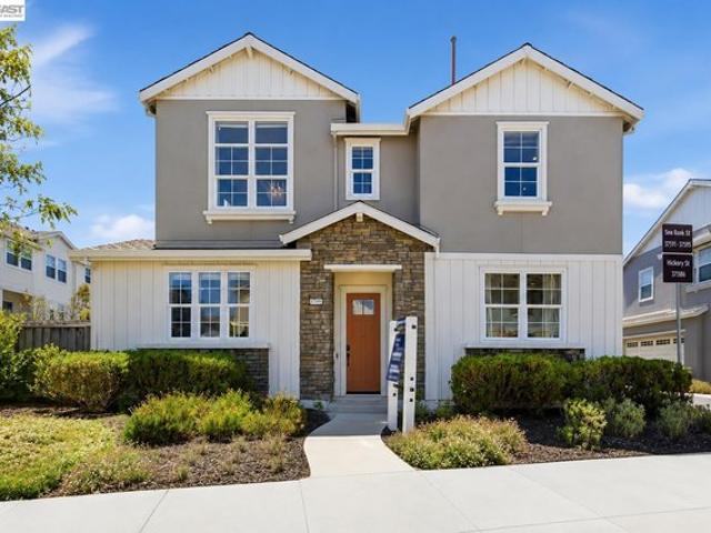 House for sale in Newark, California
