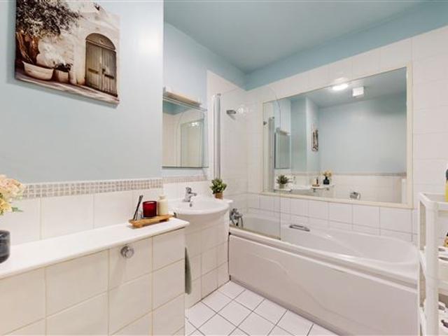 Apartment for sale in Bluebell, North Tipperary