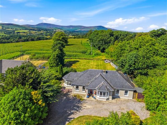 Detached House for sale in Loch Garman, North Tipperary