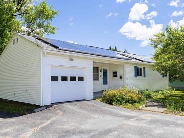 House for sale in Saint Johnsbury, Vermont