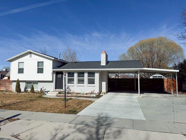 House for sale in Sandy, Utah
