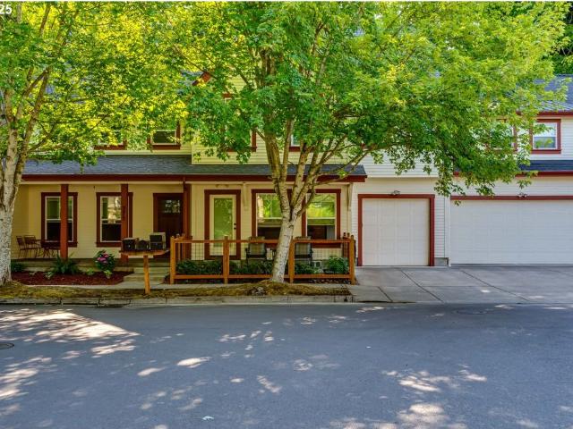 Townhouse for sale in Eugene