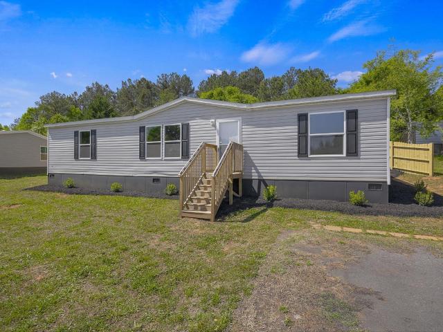 House for sale in Six Mile Run, South Carolina