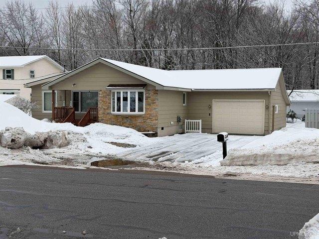 House for sale in Marquette, Michigan