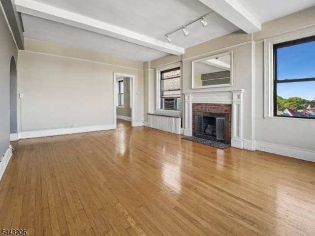 Condo for sale in Newark, New Jersey