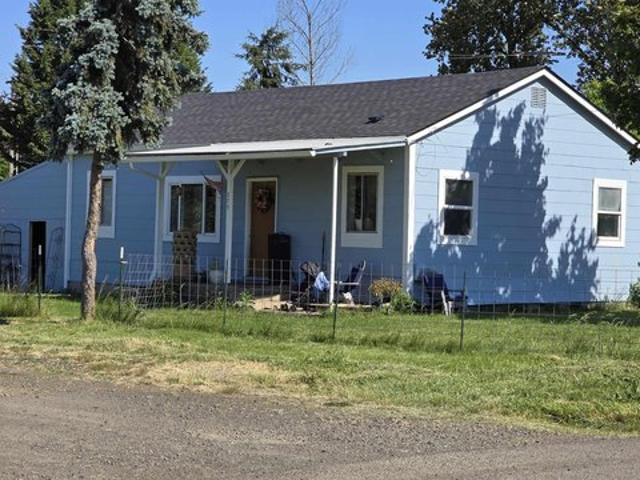 House for sale in Oregonia