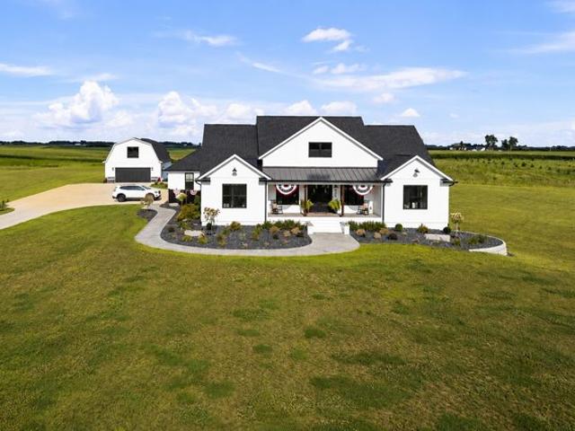 House for sale in Long Grove, Iowa