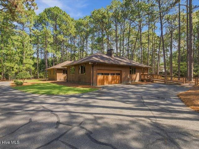 House for sale in Yadkin Trail, Southern Pines