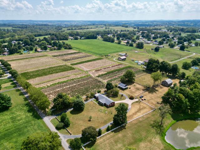 House for sale in Hustonville, Kentucky