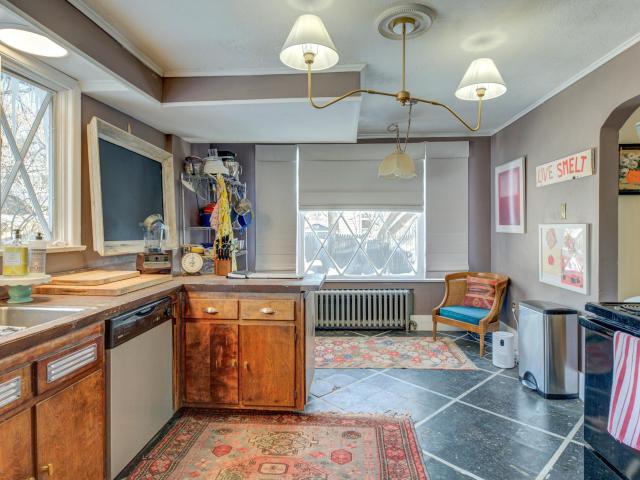 House for sale in Amsterdam, New York
