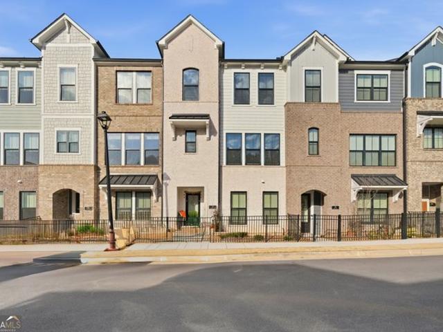 Townhouse for sale in Alpharetta, Georgia