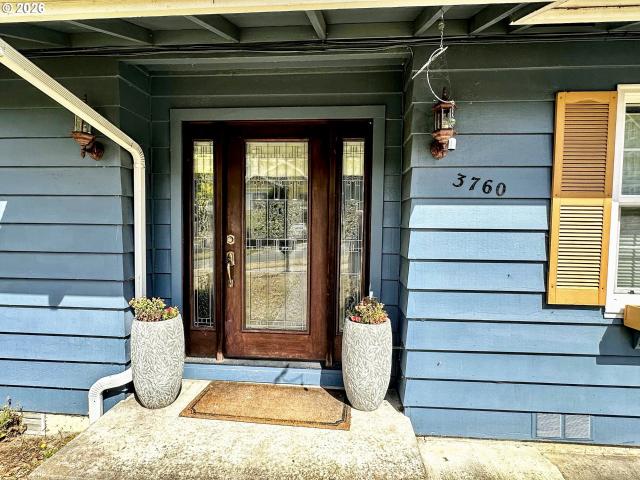 House for sale in Astoria, Clatsop County