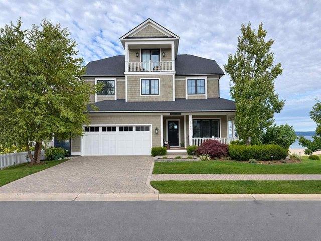 House for sale in Bay Harbor, Petoskey