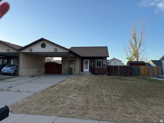 House for sale in Roy, Utah