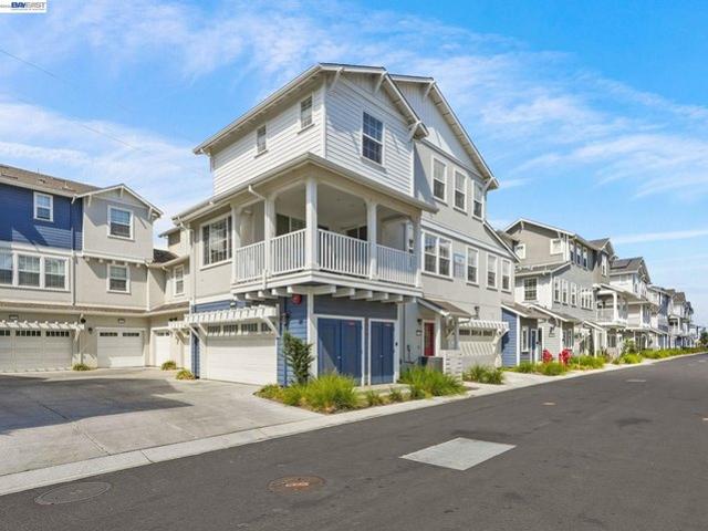 Condo for sale in Newark, California