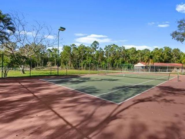 House for sale in Loxahatchee, Florida