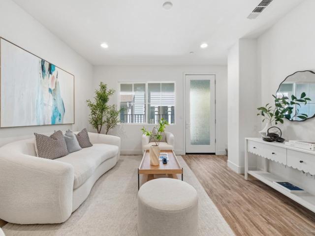 Townhouse for sale in Newark, California