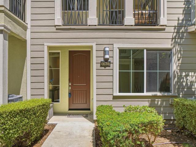Townhouse for sale in Newark, California
