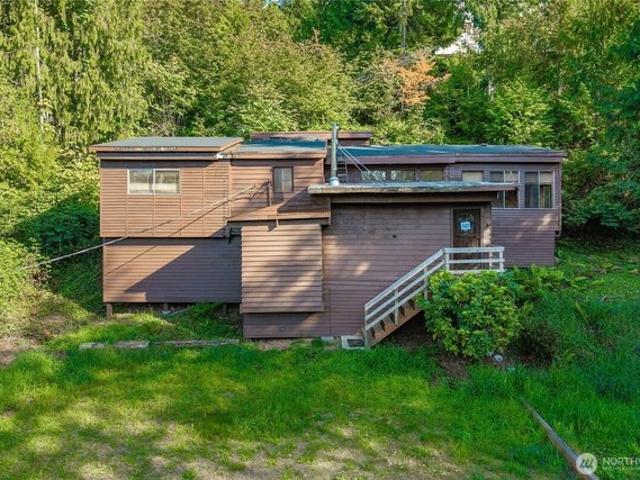 House for sale in Enumclaw, Washington