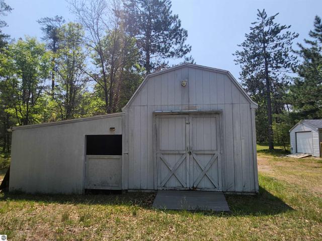 House for sale in Grayling