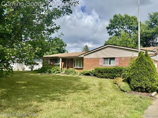 House for sale in Waterford, Michigan