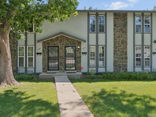Townhouse for sale in Wheat Ridge, Colorado