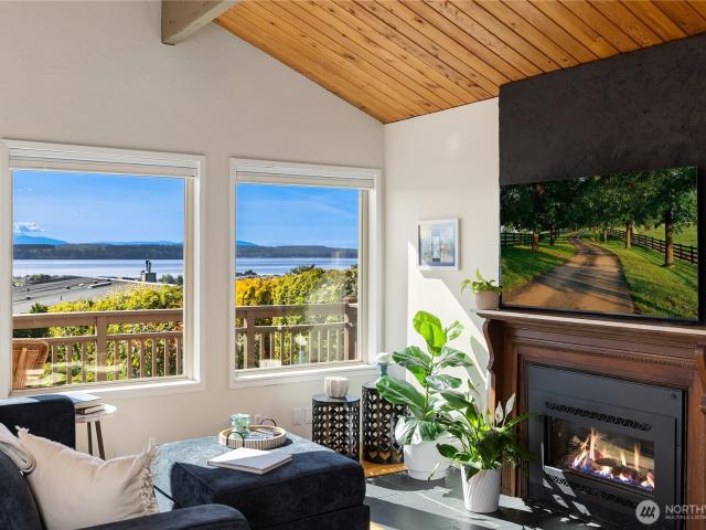 House for sale in Hansville, Washington