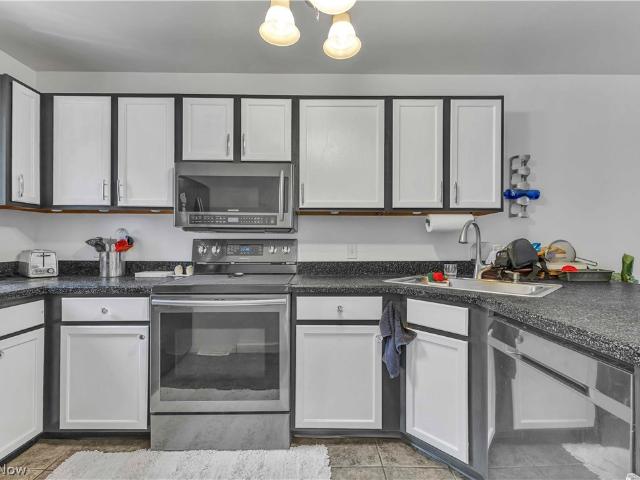 Condo for sale in Canfield, Ohio